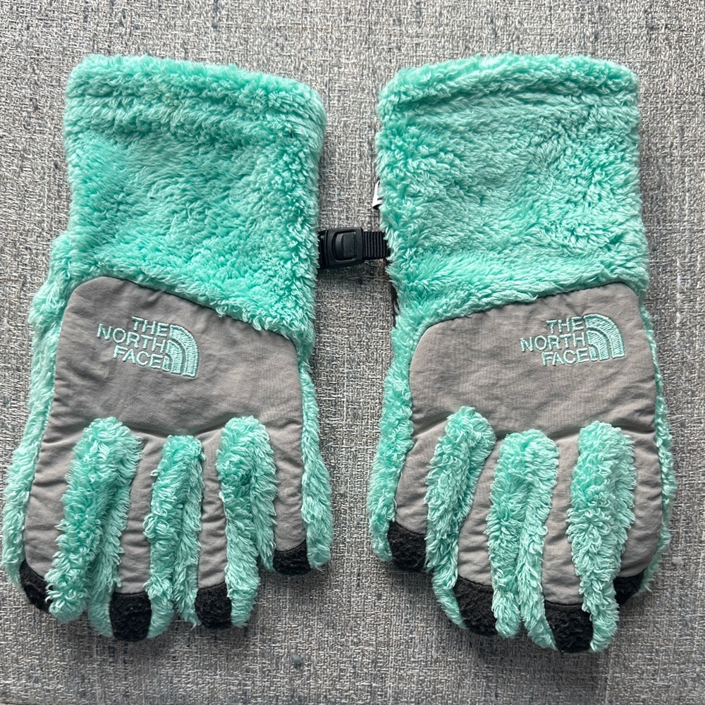 The North Face Kids' gloves